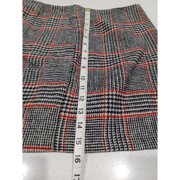 NEW Forever 21Women's Mini Skirt Black/Red Size Small - Picture 3 of 4